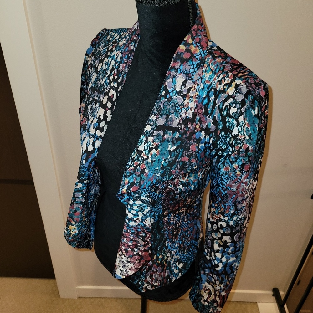 Jacket - Picture 3 of 8